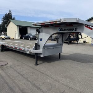 2025 Diamond C 8.5x30 20,000 Gooseneck